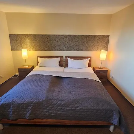 Strandhotel - Budget Hotel *